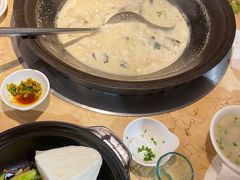 -陈大锅·岳阳鱼馆·地道岳阳菜(美食街店)