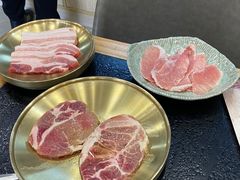 -臻牛烤肉