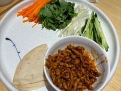 -关东小磨东北菜(上海长风大悦城店)