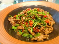 小炒黄牛肉-大连湾旭日·家宴·海肠捞饭(马栏广场店)