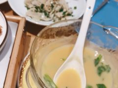 -渝信川菜 · 川味家常菜(财富购物中心店)
