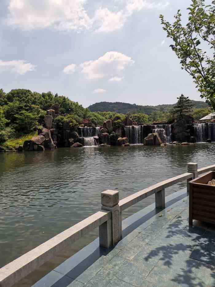 白马涧龙池景区"白马涧生态园位于苏州高新区.据传2500.