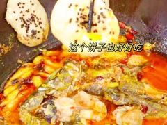 -丹水桥地锅鱼·翘嘴鲌·地方特色全鱼宴(丹江口大坝店)