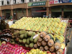-三亚新鸿港水果一级批发市场