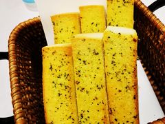 蒜香面包-百盛·鼎膳(中海财富中心)