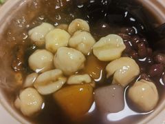 -RUXU入续糖水铺与包(卓悦中心店)