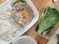 咸蛋鱿鱼肉饼饭-华辉拉肠(金沙洲店)