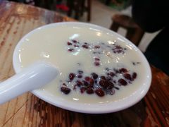 红豆凤凰奶糊-沙湾姜埋奶(兴新包店)