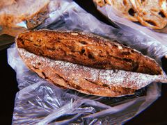 核桃黑麦无花果-Dough&Joe团憩(瑞虹天地月亮湾店)