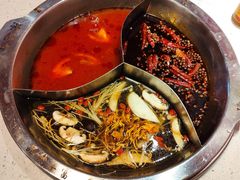 艳红酸辣三拼锅-陈艳红火锅菜·冒菜(簋街店)