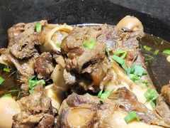 -茸梅路右拐龙虾-农家菜(松江店)