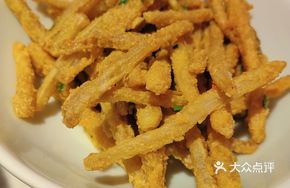 Salted Egg Yolk Lotus Root Strips