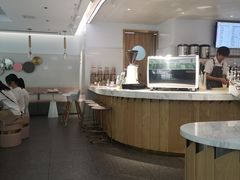 -万利隆·活力烘焙(人民路店)