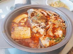 -新天明砂锅鱼头煲