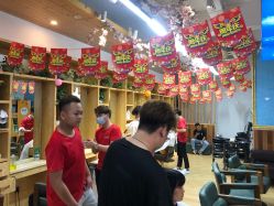 -摩卡造型·烫染·接发