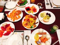 -荣誉国际酒店-云顶旋转餐厅