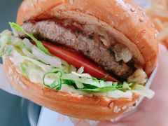 -The Habit Burger Grill 哈比特汉堡(世博店)