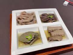 -香山湖家家宴(中山陵店)