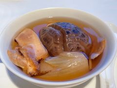 松茸竹荪菜胆汤-金轩中餐厅 Jin Xuan(浦东丽思卡尔顿酒店)