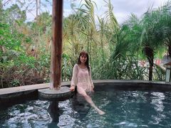 -水底山庄园温泉