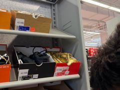 -NIKE上海青浦换季优惠店