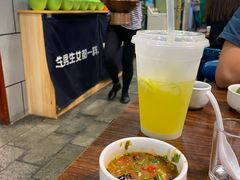 -超越炭火牛蛙火锅鸡(河东店)
