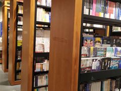 -西西弗书店&矢量咖啡(凯德晶萃广场店)