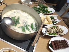 -湯系·煲汤手艺人(东二环泰禾广场店)