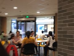-麦当劳(民盈·国贸城店)
