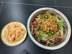 -周良天山牛杂城(天山路总店)