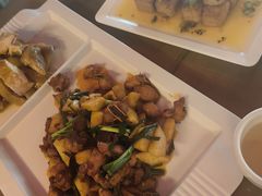 -隔壁老王·家常云南菜(花巷店)