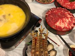 -鲜入围煮花胶鸡海鲜火锅