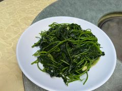 蒜蓉炒番薯叶-南沙辉记烧鸡·荔枝木炭火吊烧(旧镇店)