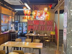 -丽丽三鲜螺蛳粉(田林路店)