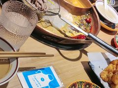 -洱火云南酸菜牛肉火锅(石景山当代商城店)