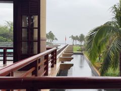 -亚龙湾喜来登·美景台大堂吧