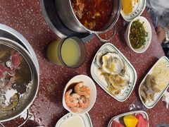 -四囍码头海鲜烧烤自助火锅(外滩南京东路悦荟广场店)