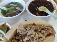 烧饼夹肉-洪峰浩老北京烧饼夹肉(角门路店)