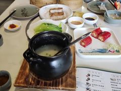 -乜都得港式茶楼(天贵路店)