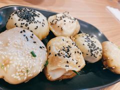-小杨生煎(金山百联购物中心3楼店)