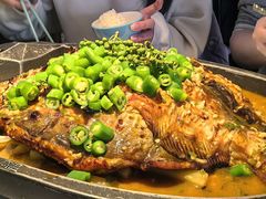 -江边城外烤全鱼(世茂广场店)