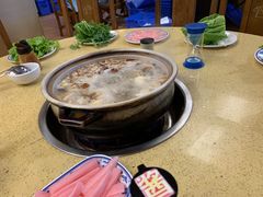 -东巴谷野生菌火锅餐厅