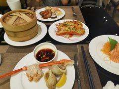 自助餐-大中华希尔顿酒店-念自助餐·嗨啤·小龙虾