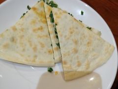 -艳阳天民俗村(公园路店)