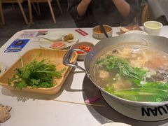 -左庭右院鲜牛肉火锅(七宝领展广场店)
