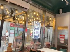 -DQ·蛋糕·冰淇淋(大宁国际商业广场店)