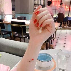 -明星刺青·洗纹身