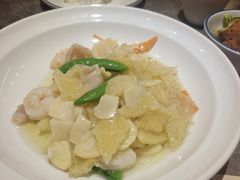 -闫府私房菜·老字号(恒隆店)