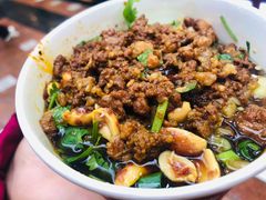 -八一路好吃街(雨田商务大厦店)