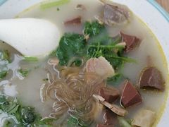 -小杨生煎(金山百联购物中心3楼店)